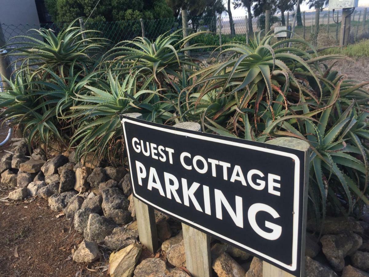 Staandakkie Guest Cottage Bredasdorp Bagian luar foto